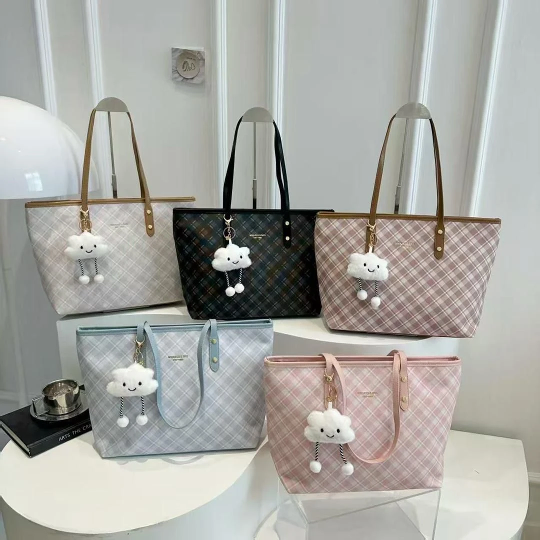 Plaid Cloud Charm Tote Bag